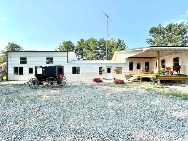 $215,000 | 257 County Highway 16, Xenia, IL 62899