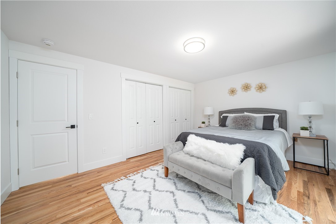 4520 Northeast 24th Street Renton, WA 98059 - Photo 8 of 20