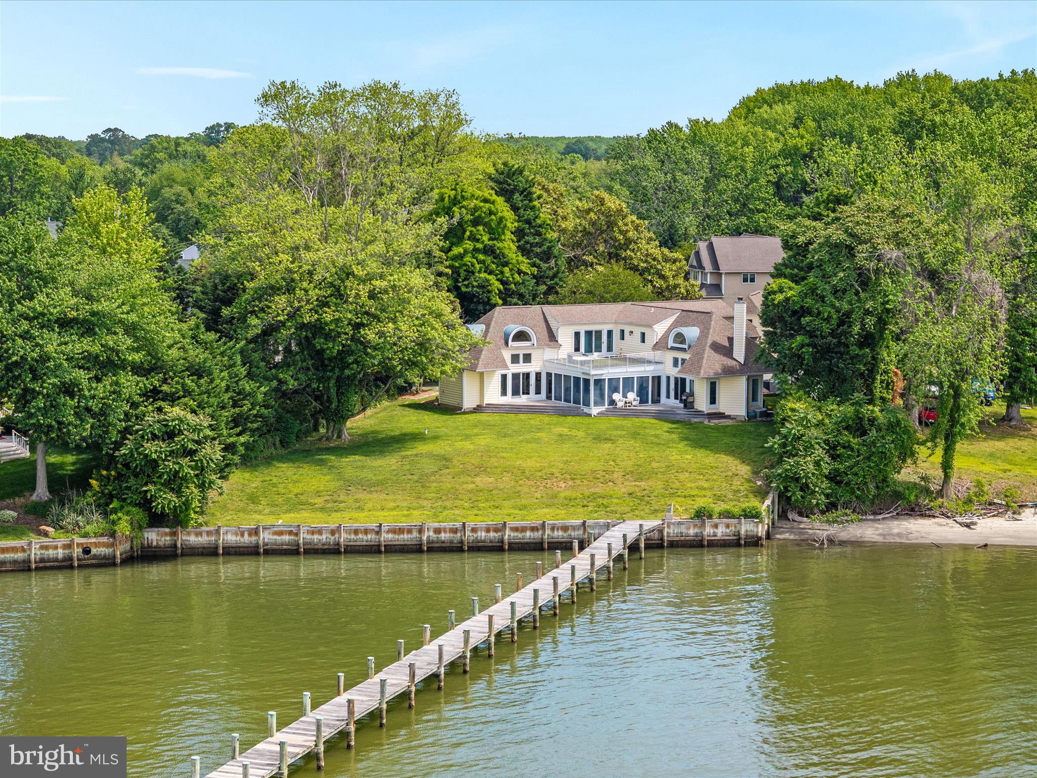 1601 Cliff Drive Edgewater, MD 21037 - Photo 1 of 86