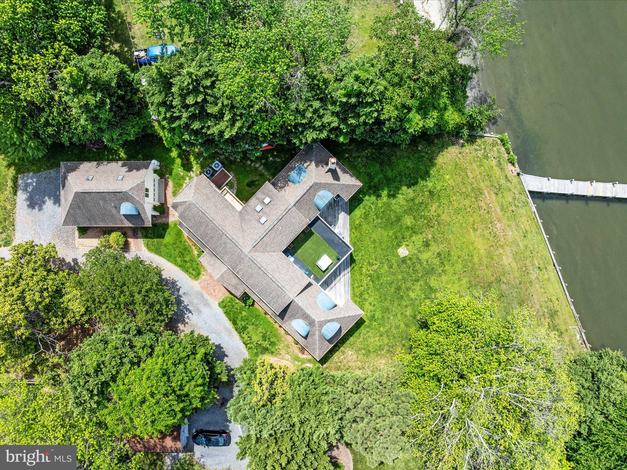 1601 Cliff Drive Edgewater, MD 21037 - Photo 13 of 86