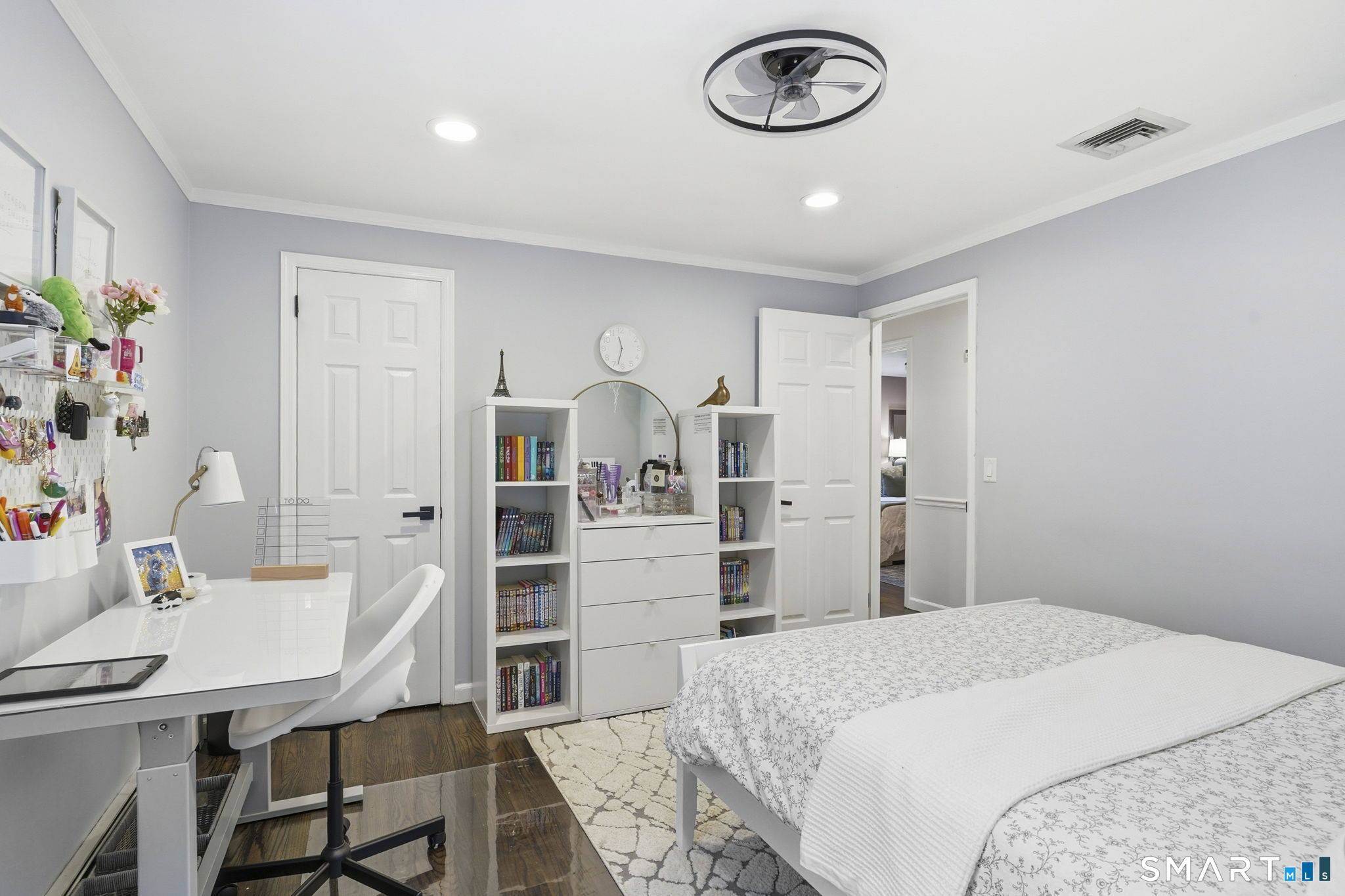 22 Cobblestone Place Wilton, CT 06897 - Photo 19 of 39
