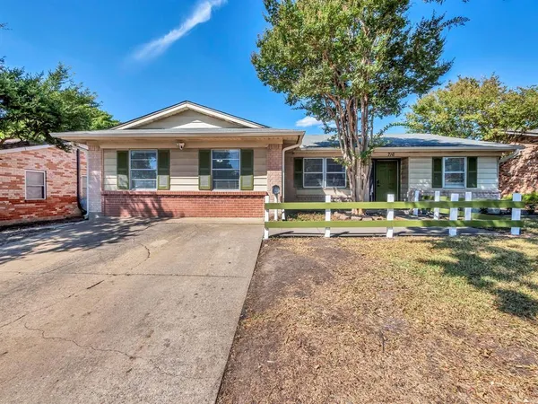$2,500 | 716 Melrose Drive, Richardson, TX 75080