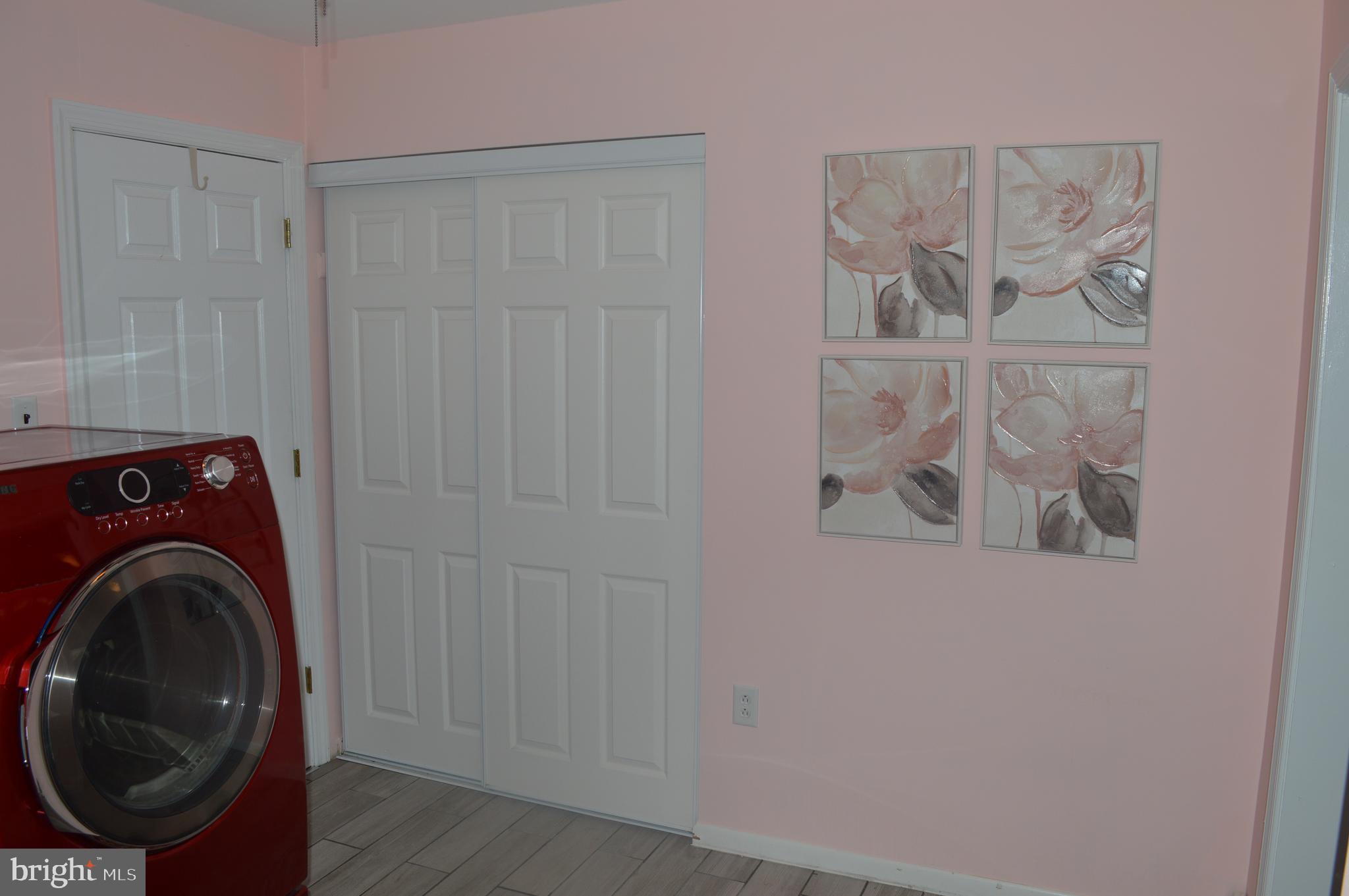 162 Ridge Boulevard Brookhaven, PA 19015 - Photo 26 of 39 2nd Bedroom/laundry with double closet