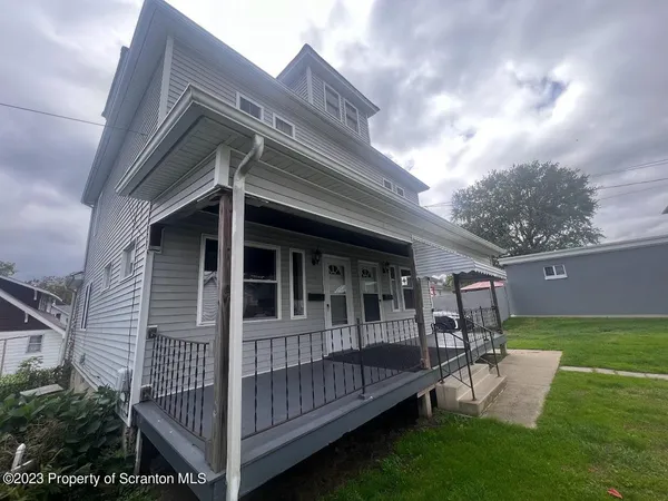 $1,300 | 1005 South Main Street, Taylor, PA 18517