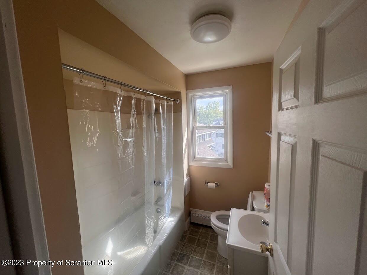 1005 South Main Street Taylor, PA 18517 - Photo 9 of 9 IMG_3925