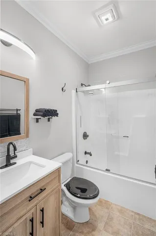 $628,500 | 3925 Philpark Drive, Winston-Salem, NC 27106