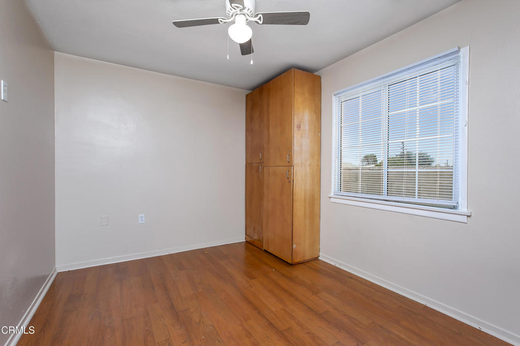 45027 Division Street Lancaster, CA 93535 - Photo 11 of 27
