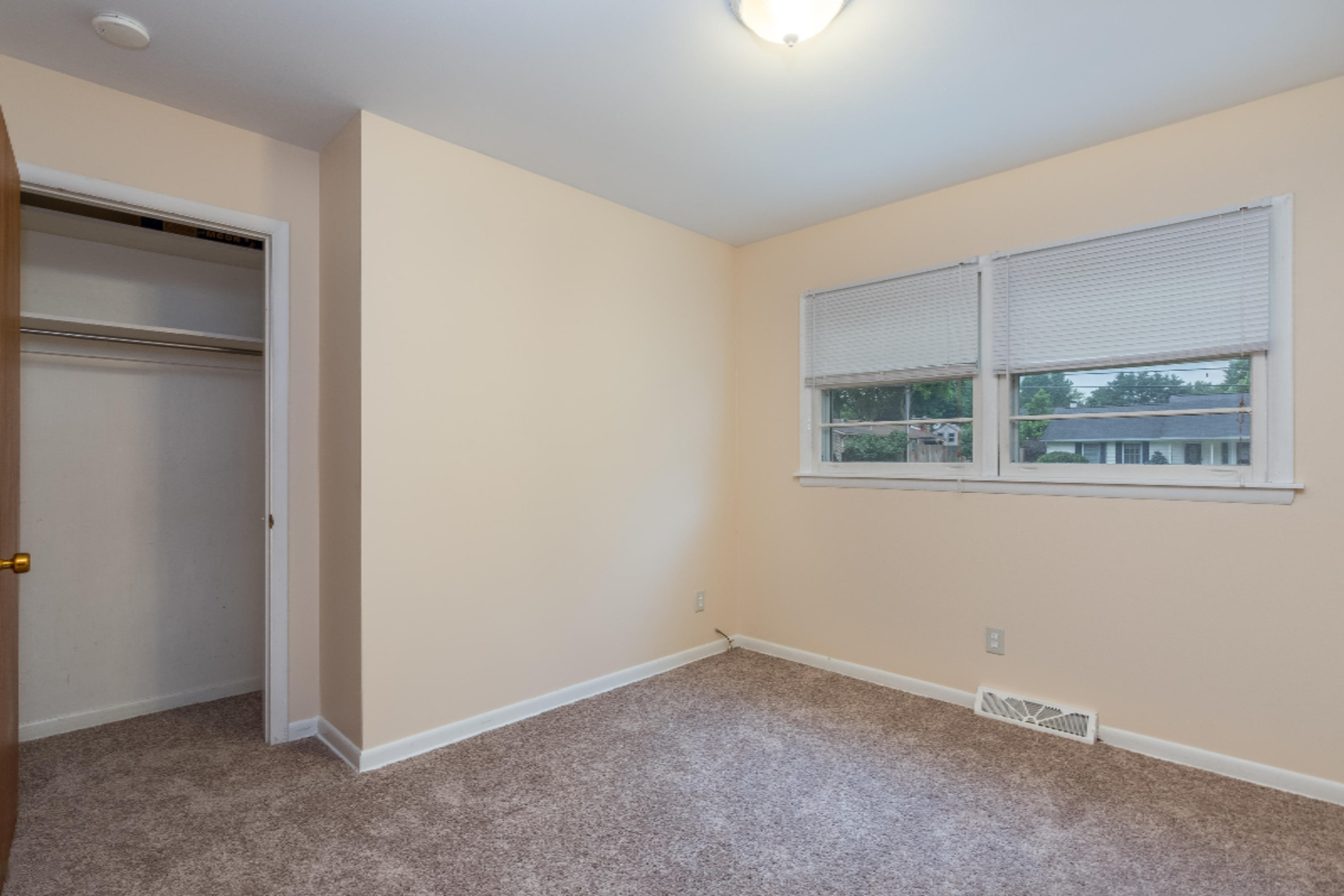 2535 Romence Road Portage, MI 49024 - Photo 15 of 29 021