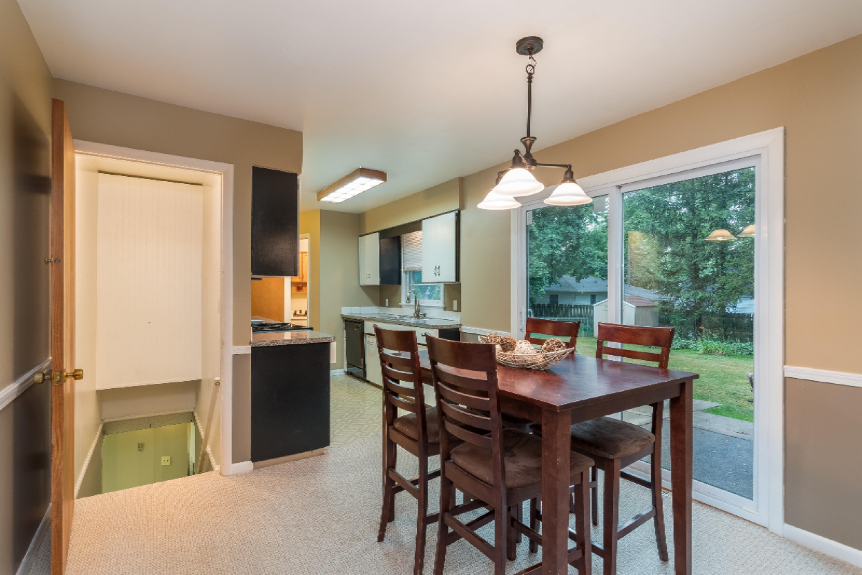 2535 Romence Road Portage, MI 49024 - Photo 8 of 29 015