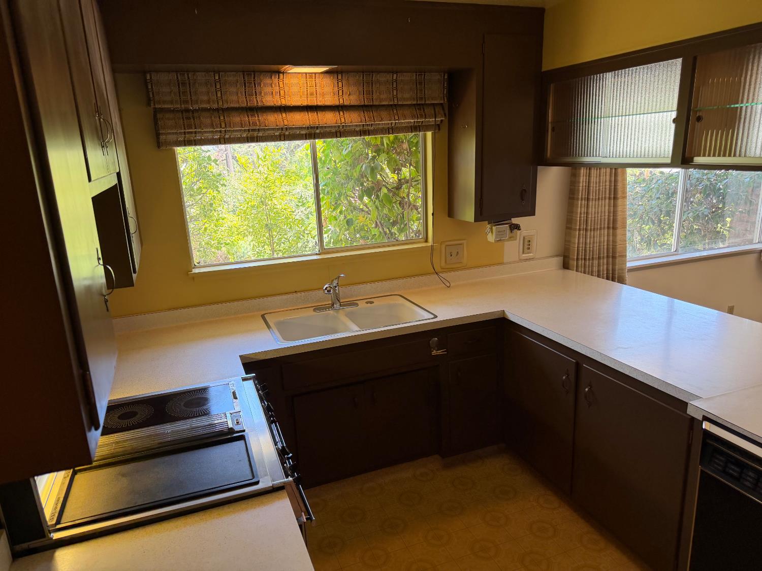 231 Boarman Street Jackson, CA 95642 - Photo 23 of 65 Kitchen to sink