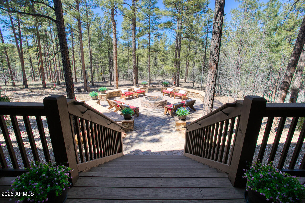 4880 West Hawthorn Road Show Low, AZ 85901 - Photo 21 of 42 a view of deck and patio