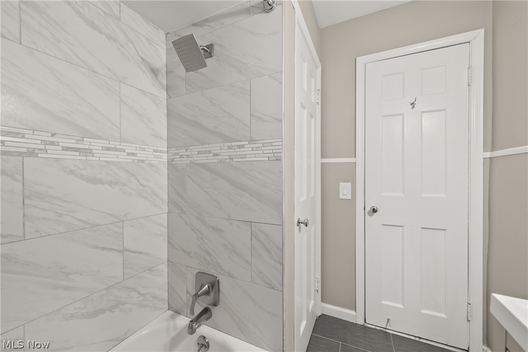 3944 Bluestone Road Cleveland Heights, OH 44121 - Photo 17 of 35