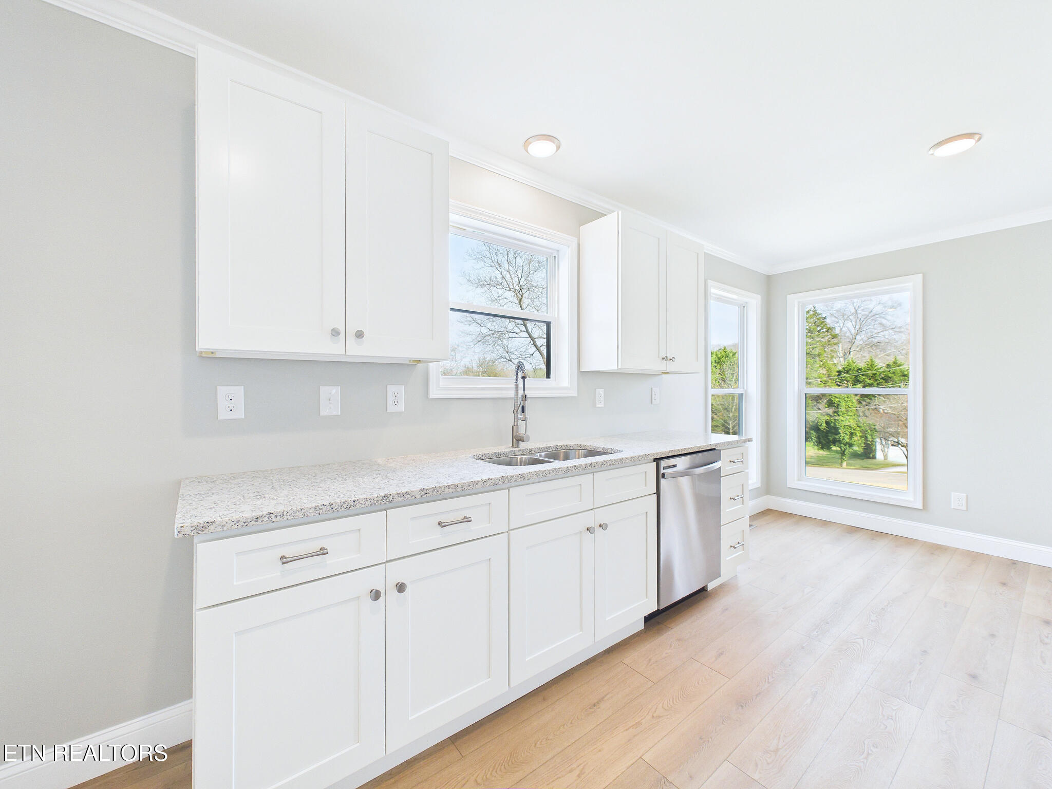 6 Shawnee Trail Athens, TN 37303 - Photo 17 of 43 011