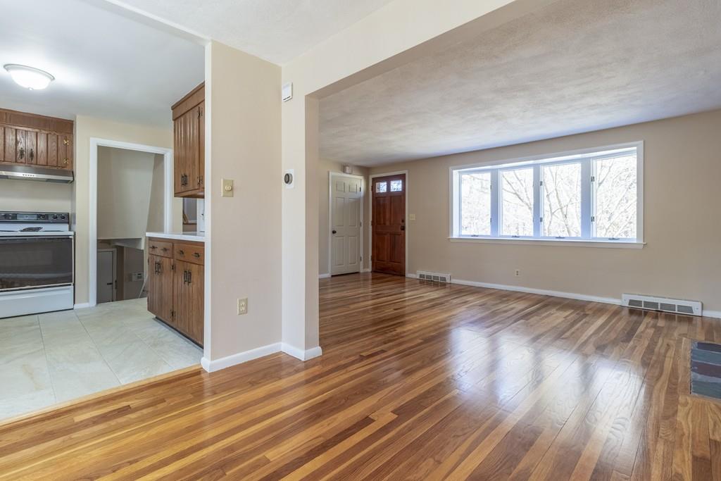 26 Sycamore Road Sudbury, MA 01776 - Photo 8 of 25