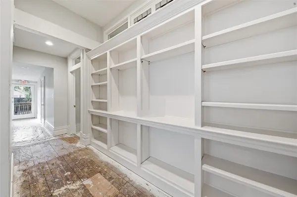 $1,044,999 | 1007 Heights Boulevard, Houston, TX 77008