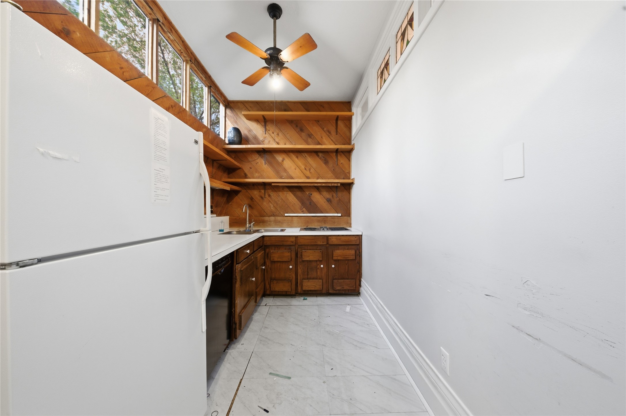 1007 Heights Boulevard Houston, TX 77008 - Photo 22 of 50 a view of walk in closet with empty racks