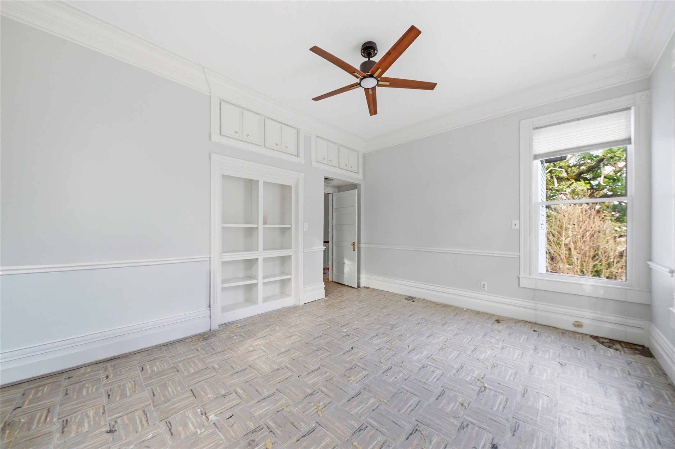 1007 Heights Boulevard Houston, TX 77008 - Photo 36 of 50 wooden floor in an empty room with a window