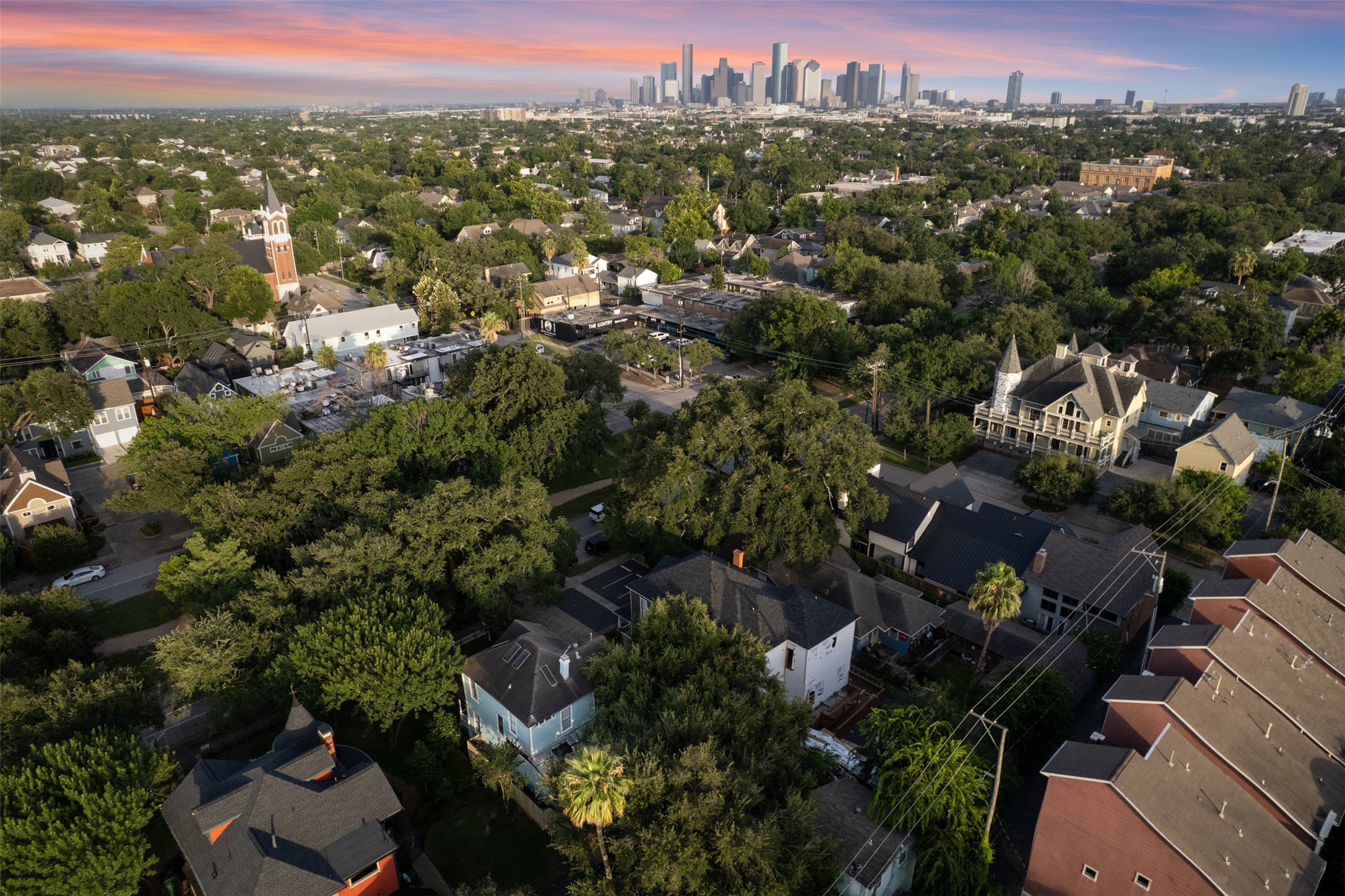 1007 Heights Boulevard Houston, TX 77008 - Photo 48 of 50 an aerial view of a city with lots of residential buildings