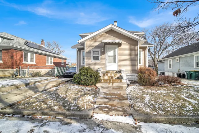 $450,000 | 620 Clement Street, Joliet, IL 60435