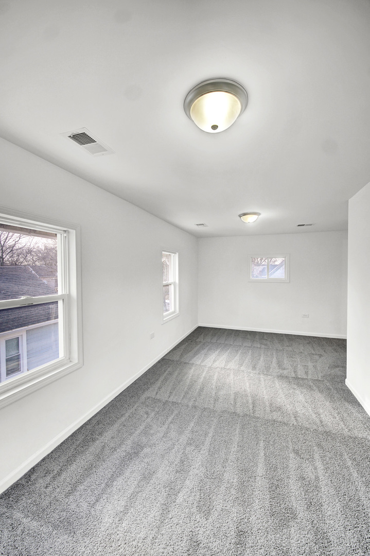 620 Clement Street Joliet, IL 60435 - Photo 11 of 19