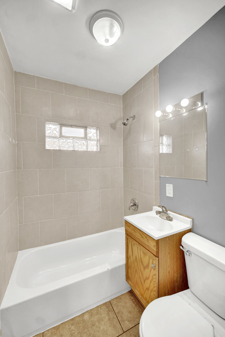 620 Clement Street Joliet, IL 60435 - Photo 9 of 19