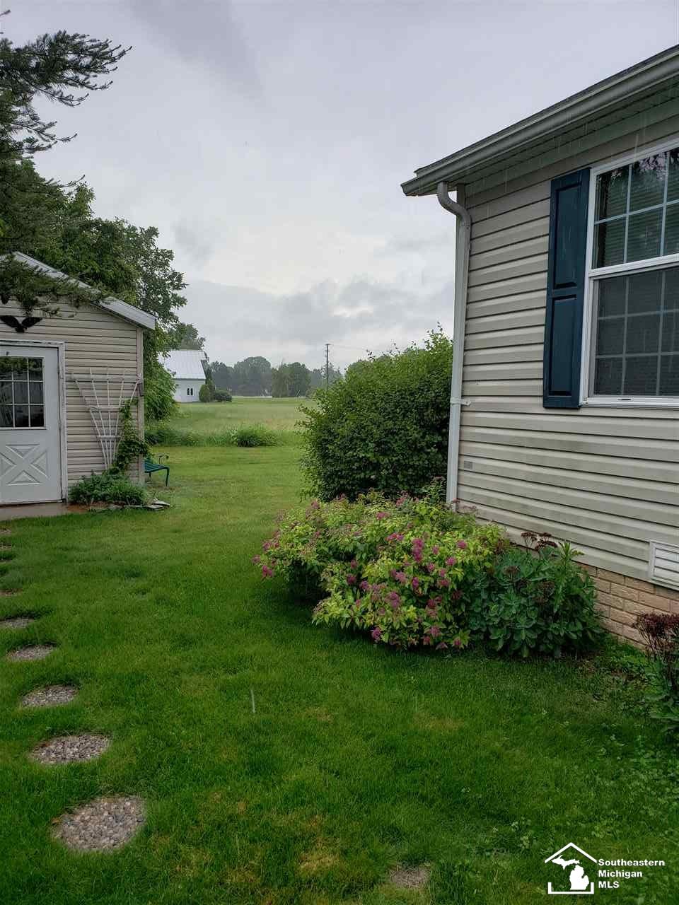 3854 Ryans Ridge Monroe, MI 48161 - Photo 4 of 18 31383319-3.JPG