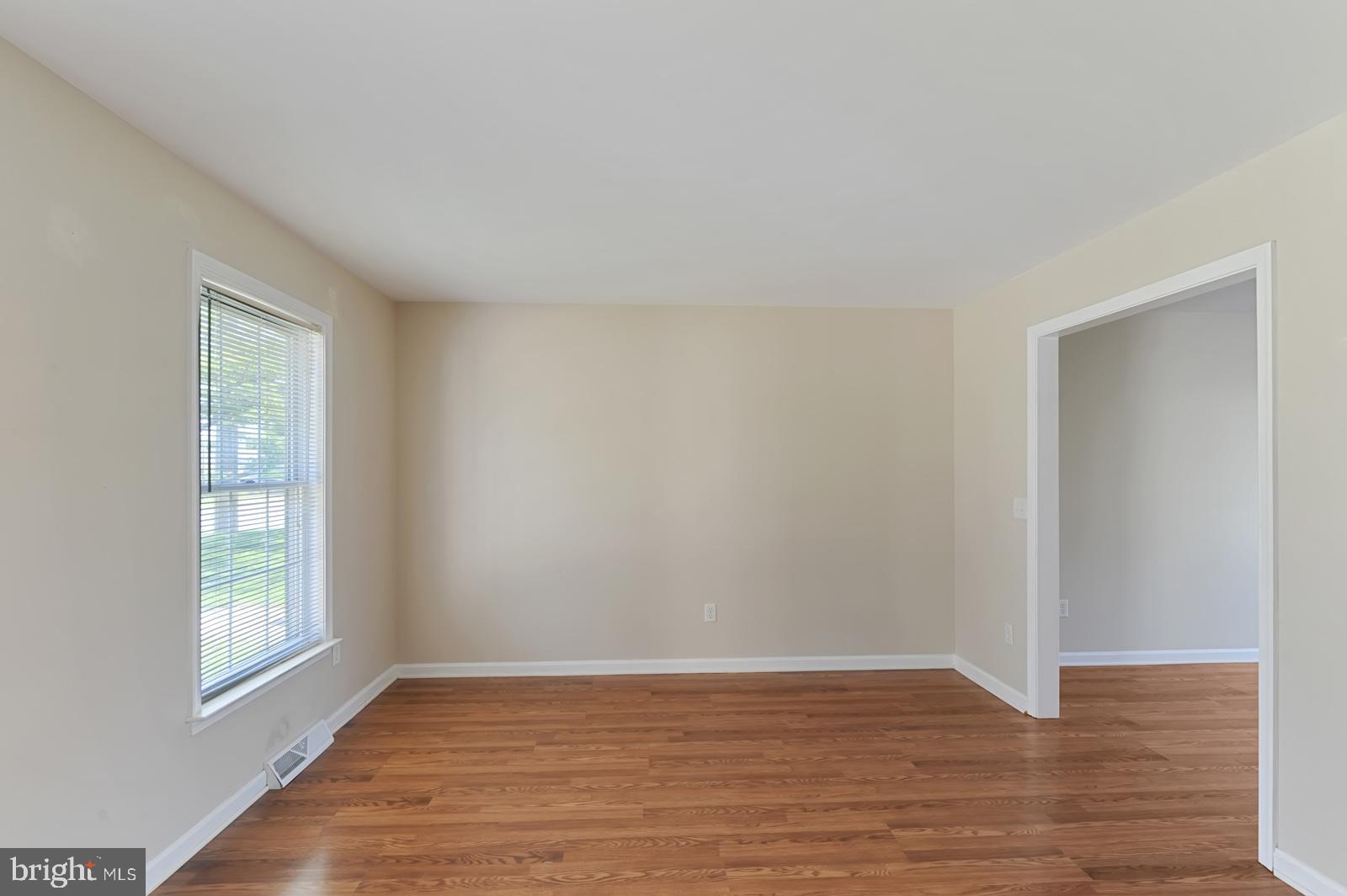 711 East Division Street Dover, DE 19901 - Photo 5 of 26