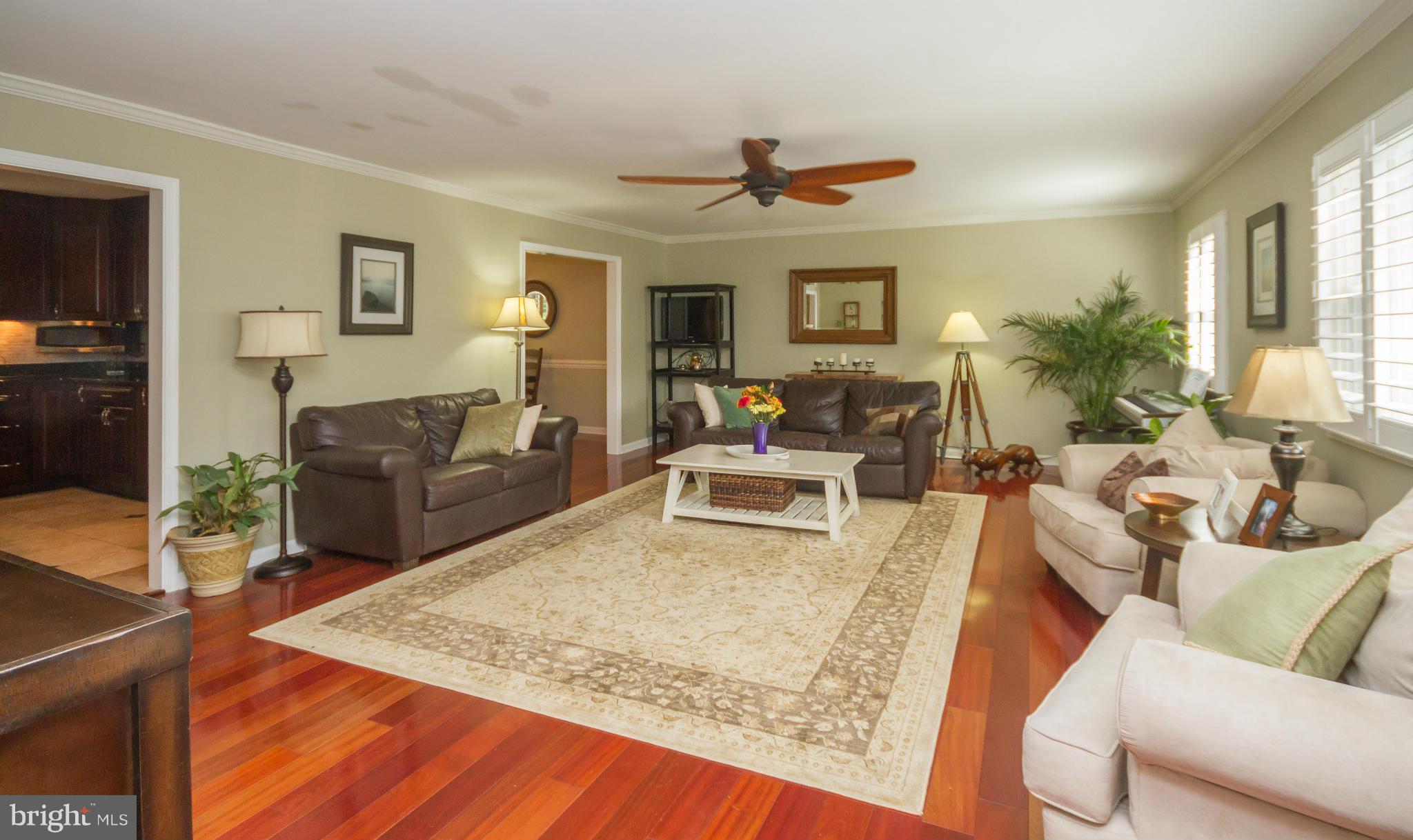 1603 Comanche Road Arnold, MD 21012 - Photo 2 of 27 Living Room
