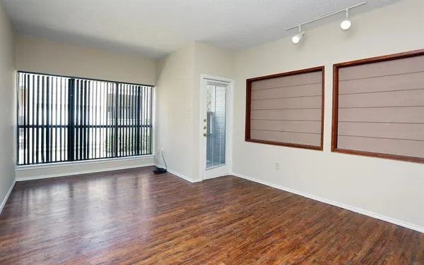 $1,200 | 9254 Forest Lane, Unit 507, Dallas, TX 75243