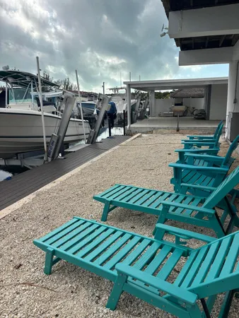 $3,900 | 210 West 2nd Court, Key Largo, FL 33037