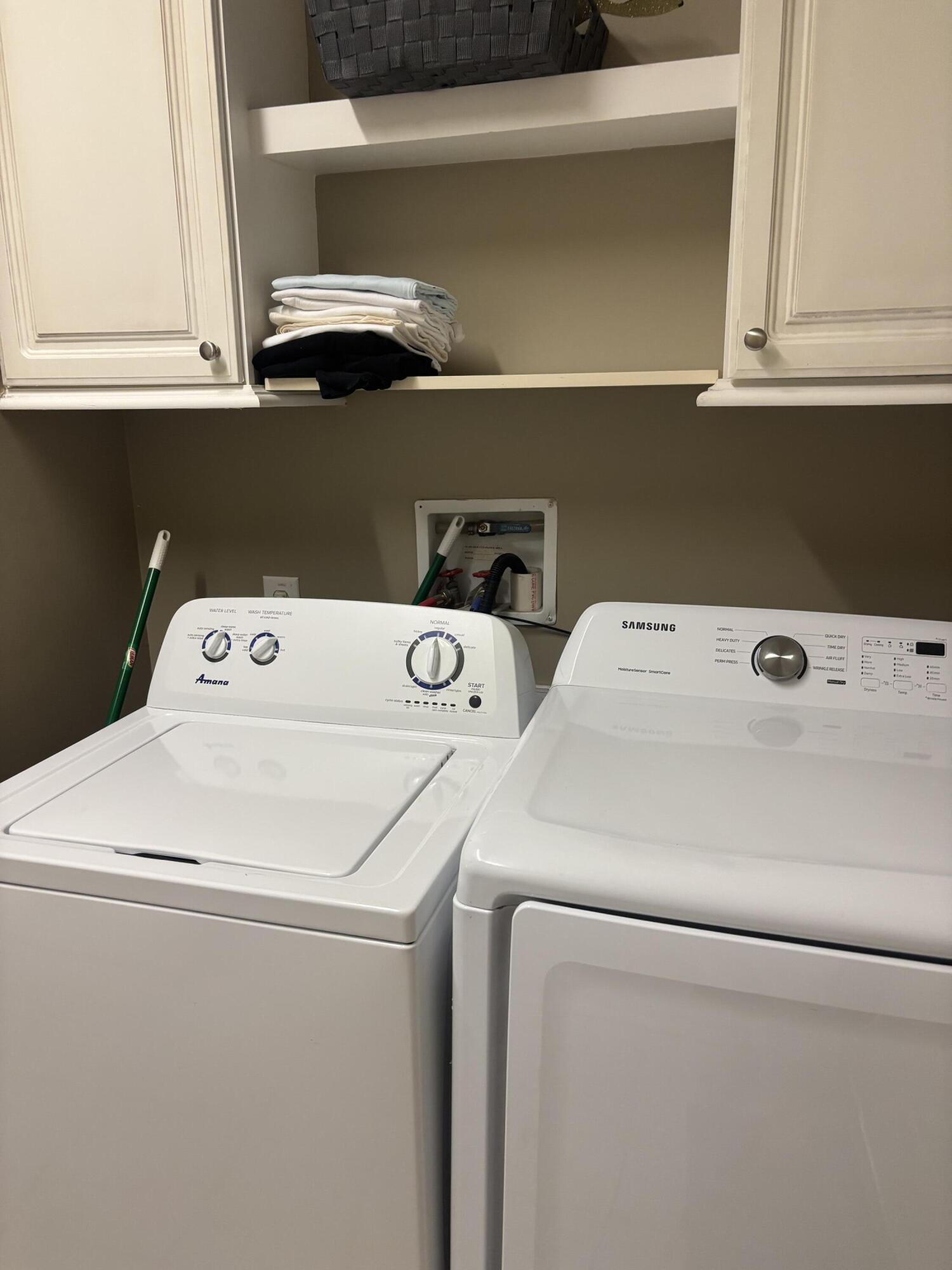 210 West 2nd Court Key Largo, FL 33037 - Photo 30 of 30 a utility room with dryer and washer