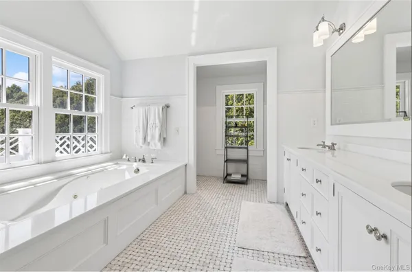 $70,000 | 60 Old Town Crossing, Southampton, NY 11968