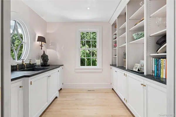 $70,000 | 60 Old Town Crossing, Southampton, NY 11968