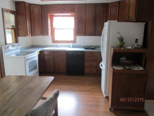 9491 Milo Road Plainwell, MI 49080 - Photo 34 of 65 IMG_0372