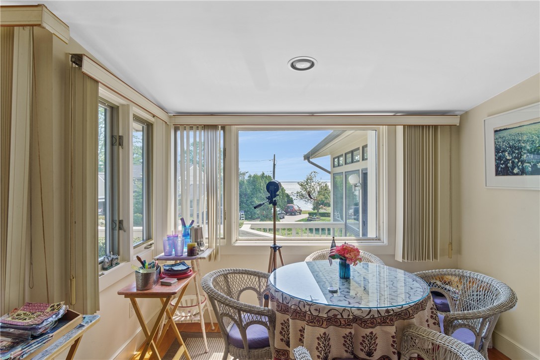 17 Shore Road Bristol, RI 02809 - Photo 12 of 32