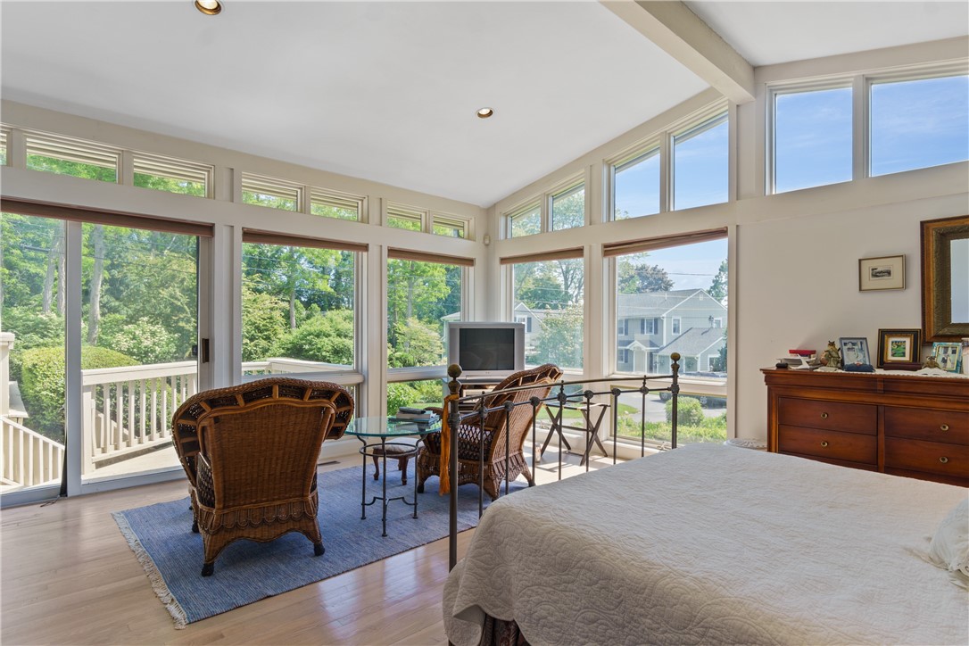 17 Shore Road Bristol, RI 02809 - Photo 18 of 32