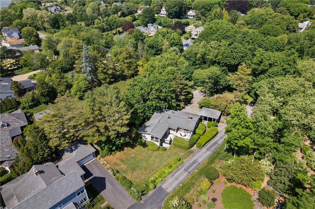 17 Shore Road Bristol, RI 02809 - Photo 27 of 32