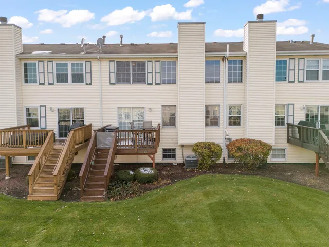 $339,000 | 17259 Long Bow Drive, Lockport, IL 60441