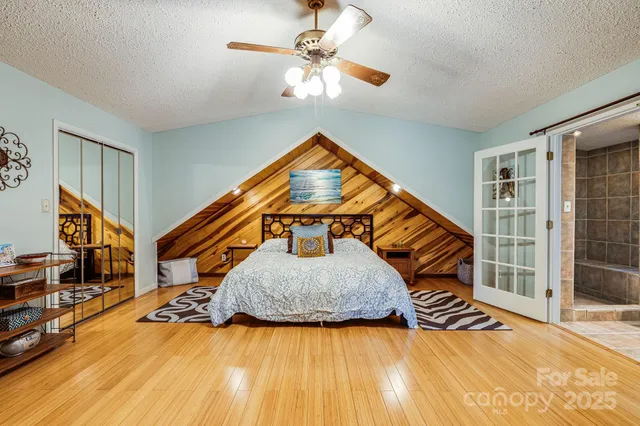 $579,000 | 15 Crest Cir Drive, Weaverville, NC 28787