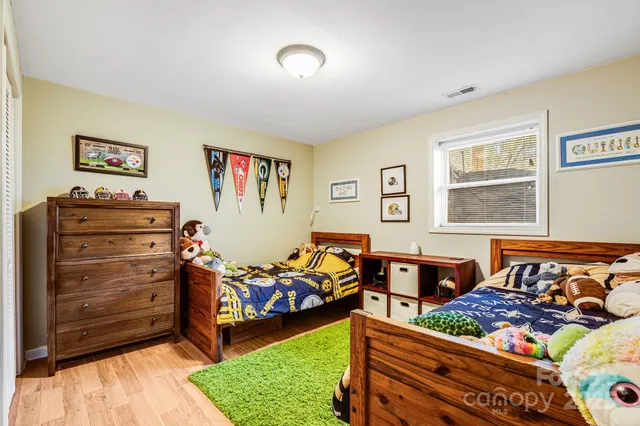 $579,000 | 15 Crest Cir Drive, Weaverville, NC 28787