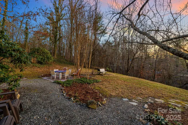 $579,000 | 15 Crest Cir Drive, Weaverville, NC 28787