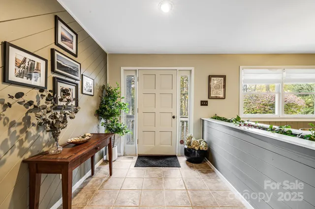 $579,000 | 15 Crest Cir Drive, Weaverville, NC 28787