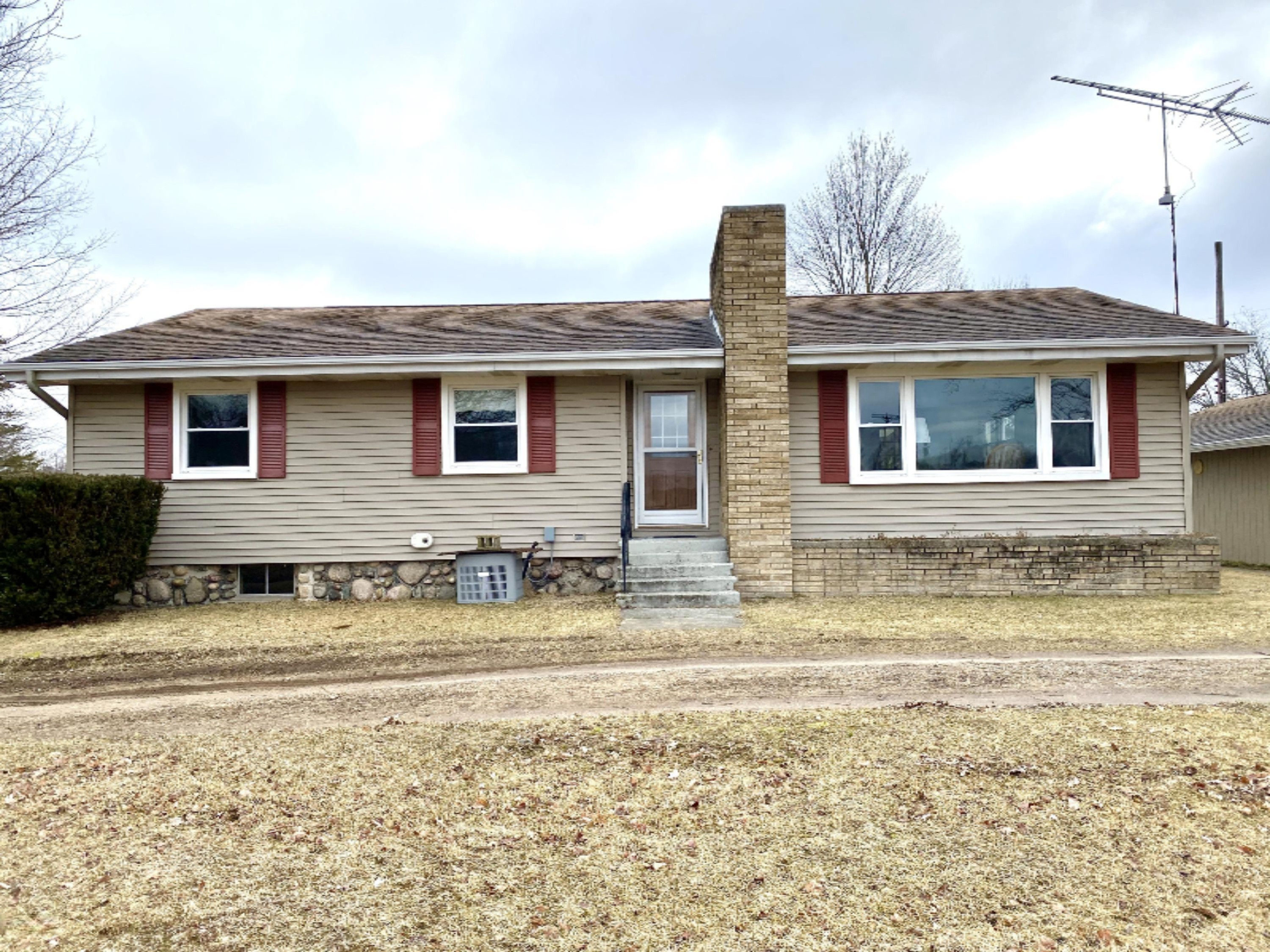 3191 West Long Lake Road Orleans, MI 48865 - Photo 4 of 62 7D1638AC-B632-4E8F-9158-B70FCDD301B6