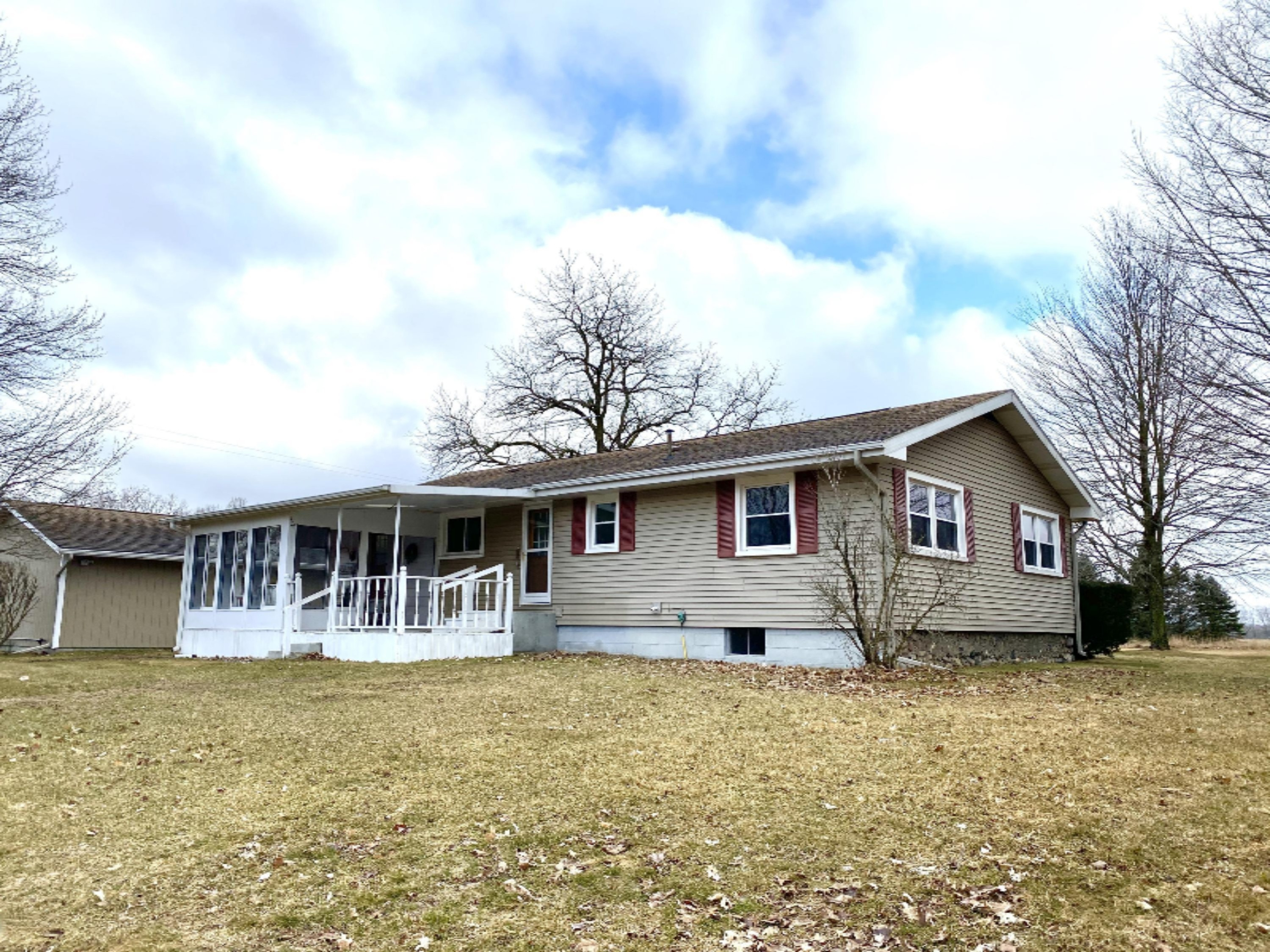 3191 West Long Lake Road Orleans, MI 48865 - Photo 5 of 62 8D0B6ECC-0B59-44D2-9EE1-445AD731688F