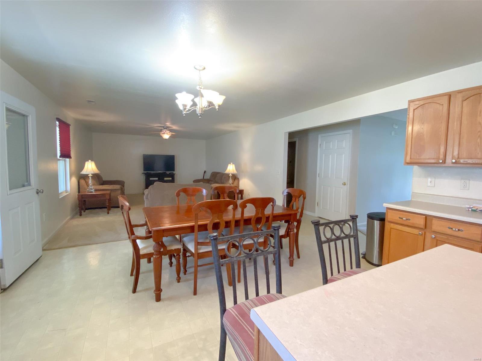 1400 Timberbrook Drive Mascoutah, IL 62258 - Photo 7 of 26