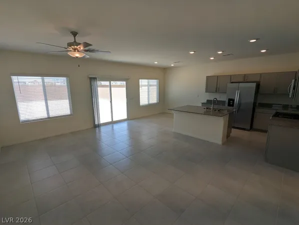 $2,250 | 7703 Moore Crk Lane, North Las Vegas, NV 89084