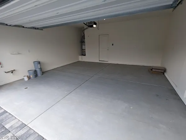 $2,250 | 7703 Moore Crk Lane, North Las Vegas, NV 89084