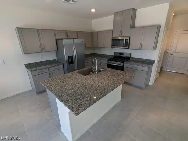 $2,250 | 7703 Moore Crk Lane, North Las Vegas, NV 89084