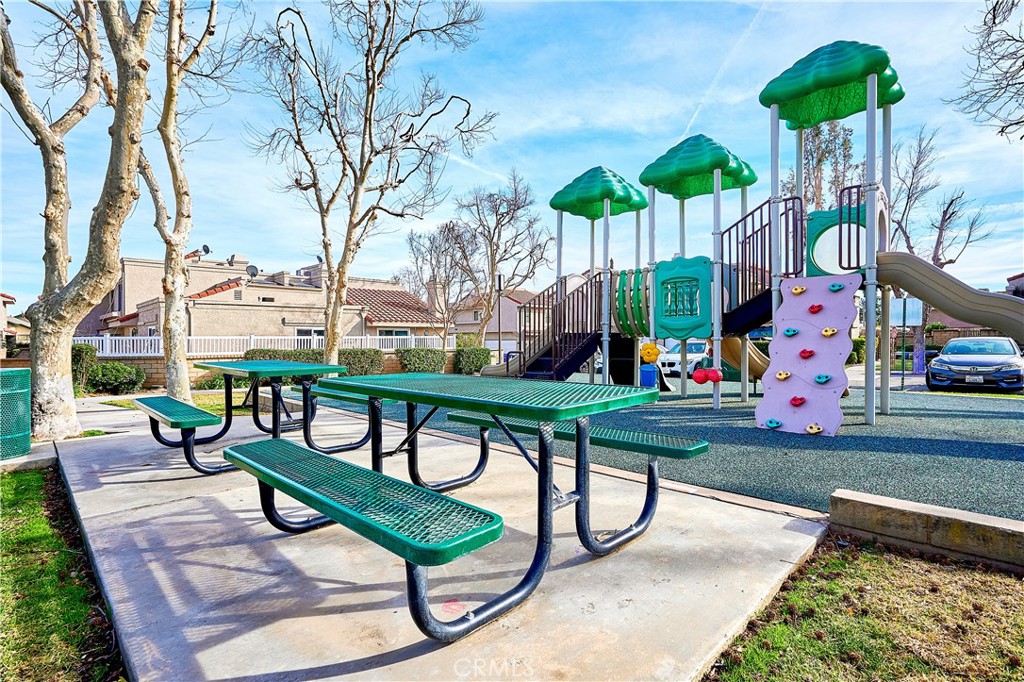 6949 Laguna Place, Unit B1 Rancho Cucamonga, CA 91701 - Photo 19 of 20