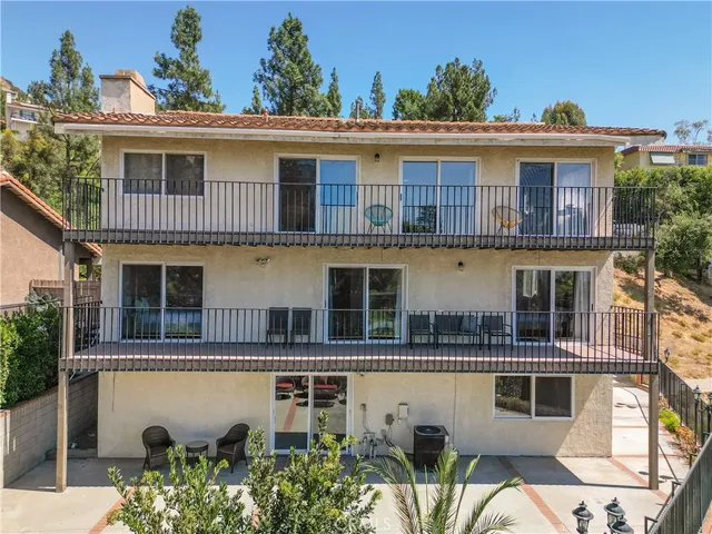 $2,190,000 | 1218 East Tujunga Avenue, Burbank, CA 91501